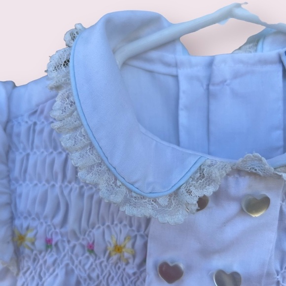 Vintage Polly Flinders White Flower Hand Smocked Dress Heart Buttons Lace 24 Mos - Picture 5 of 12